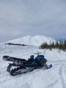 A very large avalanche on Mount St. Helens ran an estimated 2.5 miles resulting in a debris pile 20-30 feet high. 
Photo: Chris Benelli